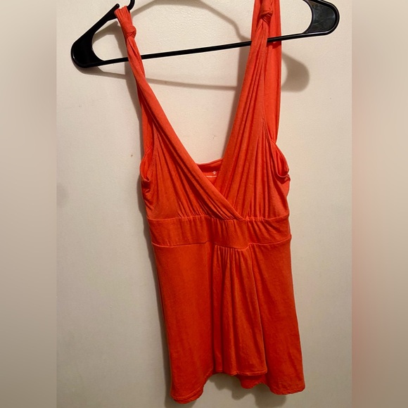 ⭐️4 for $20 NWOT woman’s size XS TP Express top - Picture 2 of 6